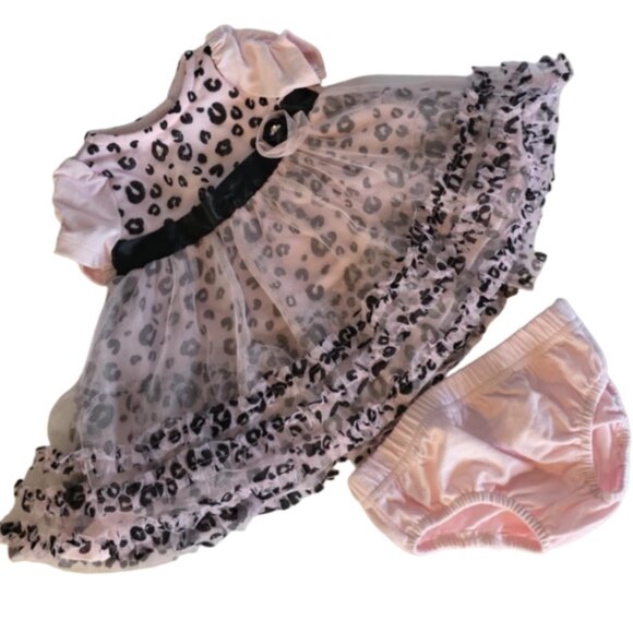 NWT Baby's Frilly Dress with diaper cover - Picture 1 of 5